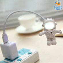 Load image into Gallery viewer, Astronaut USB Night Light