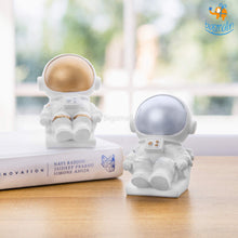 Load image into Gallery viewer, Astronaut Paperweight