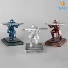 Load image into Gallery viewer, Executive Knight Pen Holder