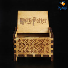 Load image into Gallery viewer, Harry Potter Music Box with Automatic Key