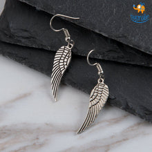 Load image into Gallery viewer, Official Harry Potter Feather Earrings