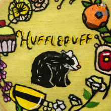 Load image into Gallery viewer, Hogwarts House Embroidery Hoop Art - Harry Potter