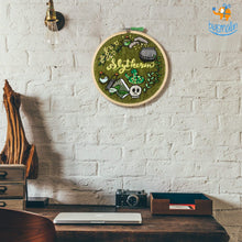 Load image into Gallery viewer, Hogwarts House Embroidery Hoop Art - Harry Potter