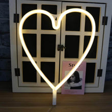 Load image into Gallery viewer, Neon Heart Light