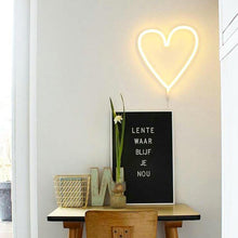 Load image into Gallery viewer, Neon Heart Light