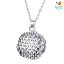 Load image into Gallery viewer, Glow In The Dark Rose Pendant