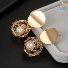 Load image into Gallery viewer, Fiery Pearl Earrings