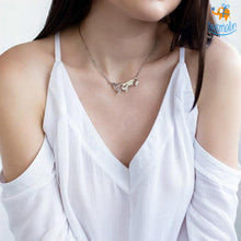 Load image into Gallery viewer, World Map Necklace