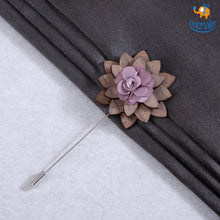Load image into Gallery viewer, Flower Wooden Brooch
