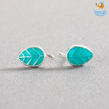 Load image into Gallery viewer, Leaf Shaped Ear Studs
